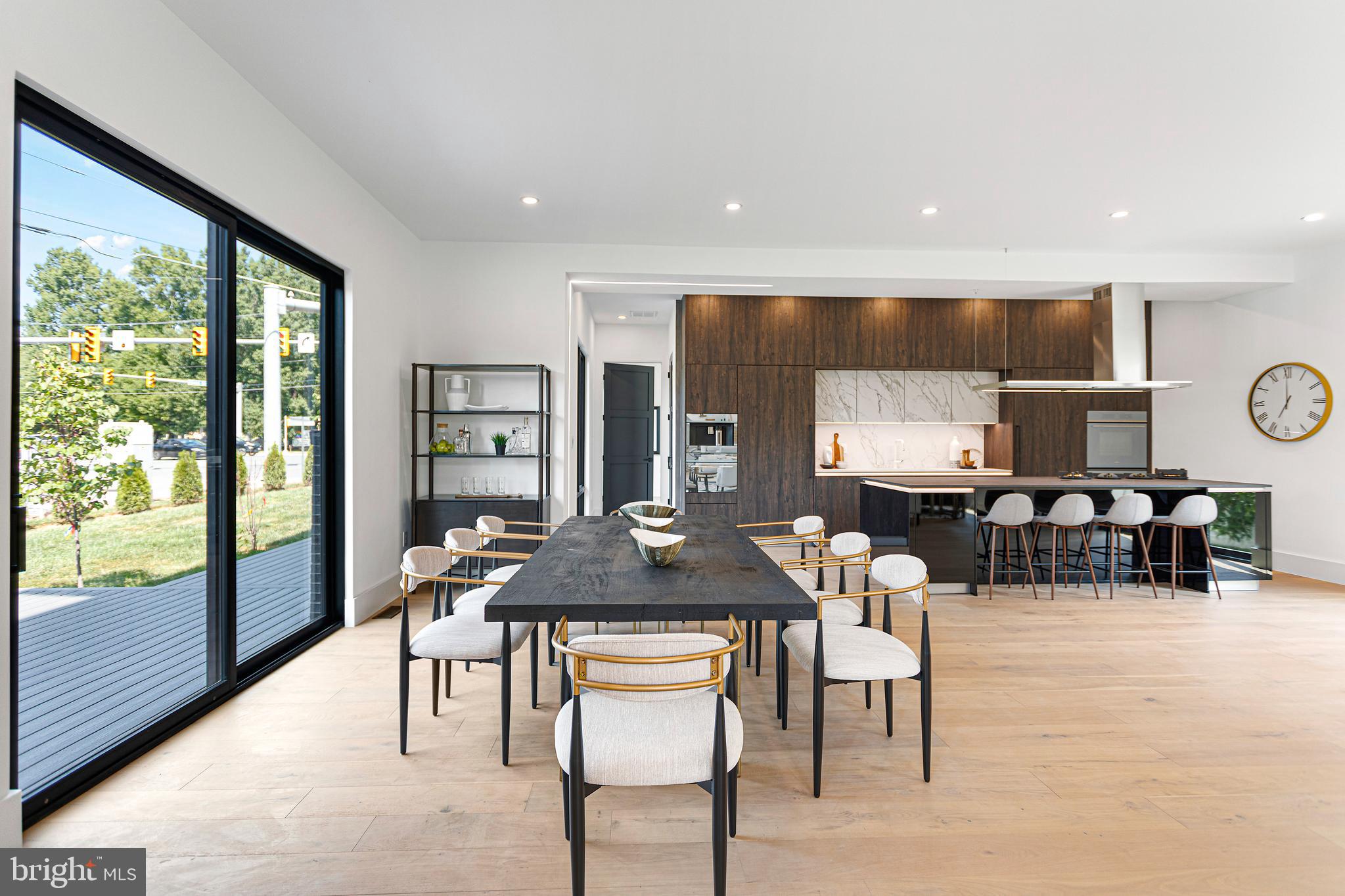 1733 CHAIN BRIDGE ROAD