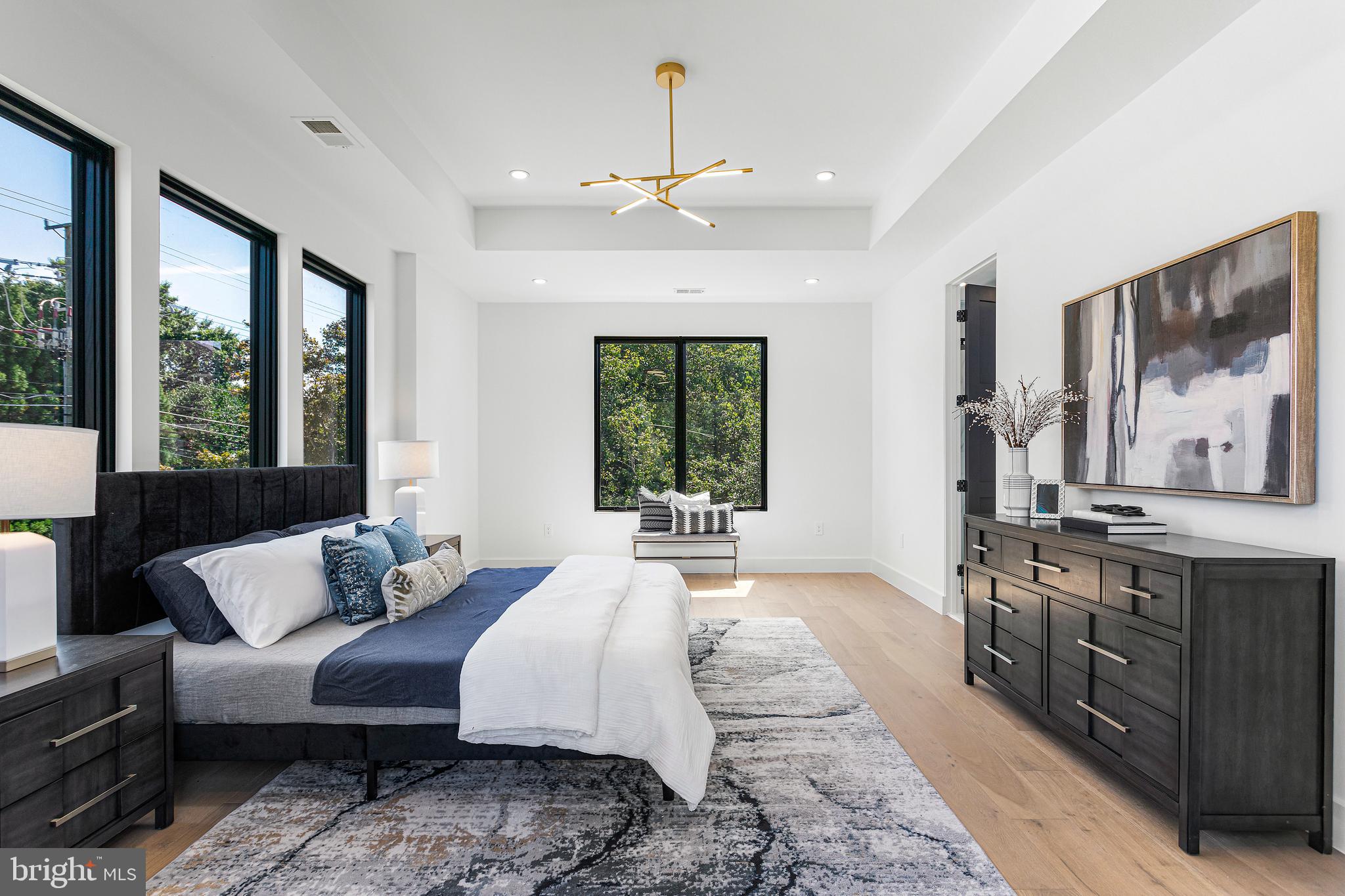 1733 CHAIN BRIDGE ROAD