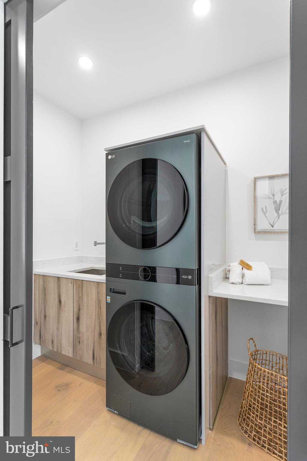 1733 CHAIN BRIDGE ROAD