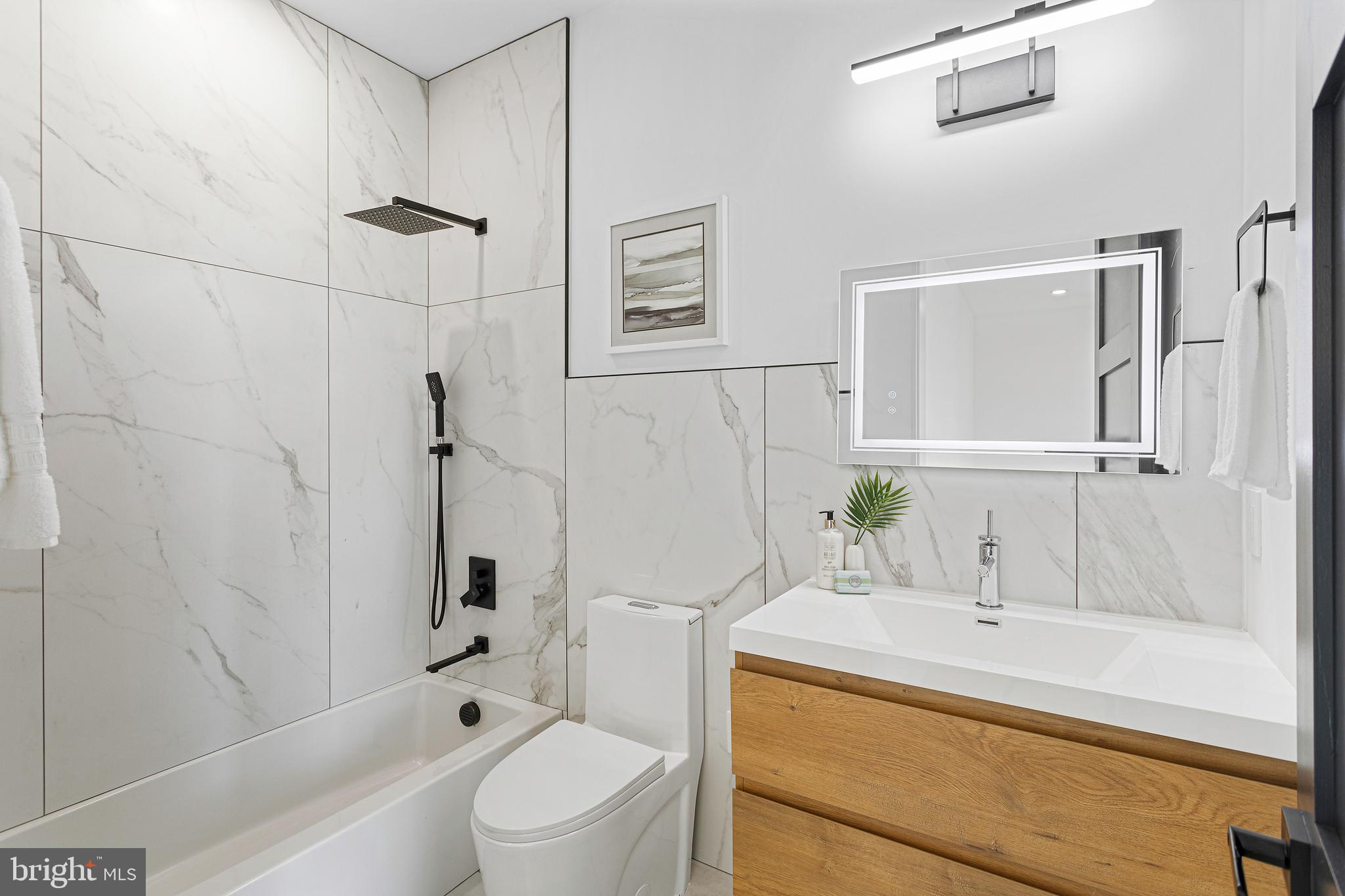 1733 CHAIN BRIDGE ROAD