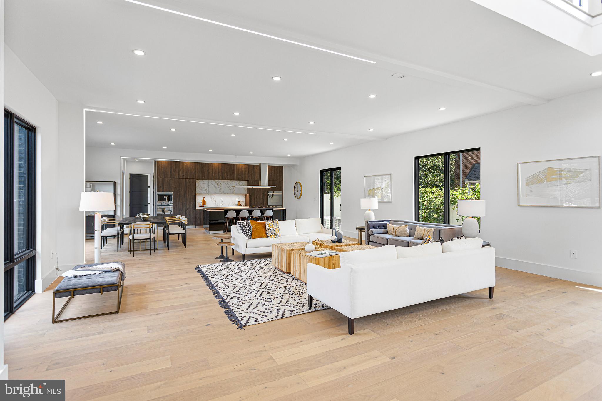 1733 CHAIN BRIDGE ROAD