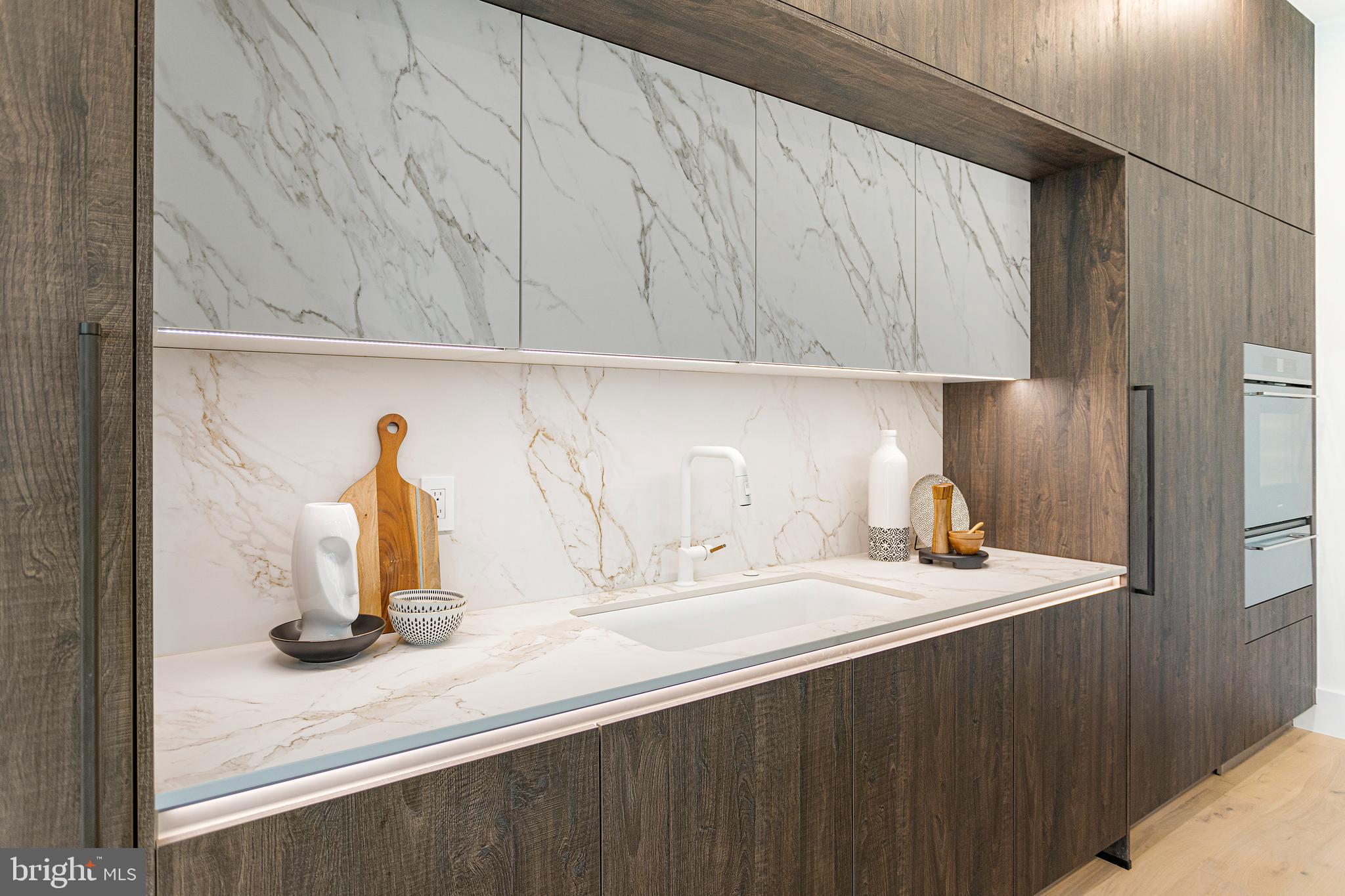 1733 CHAIN BRIDGE ROAD