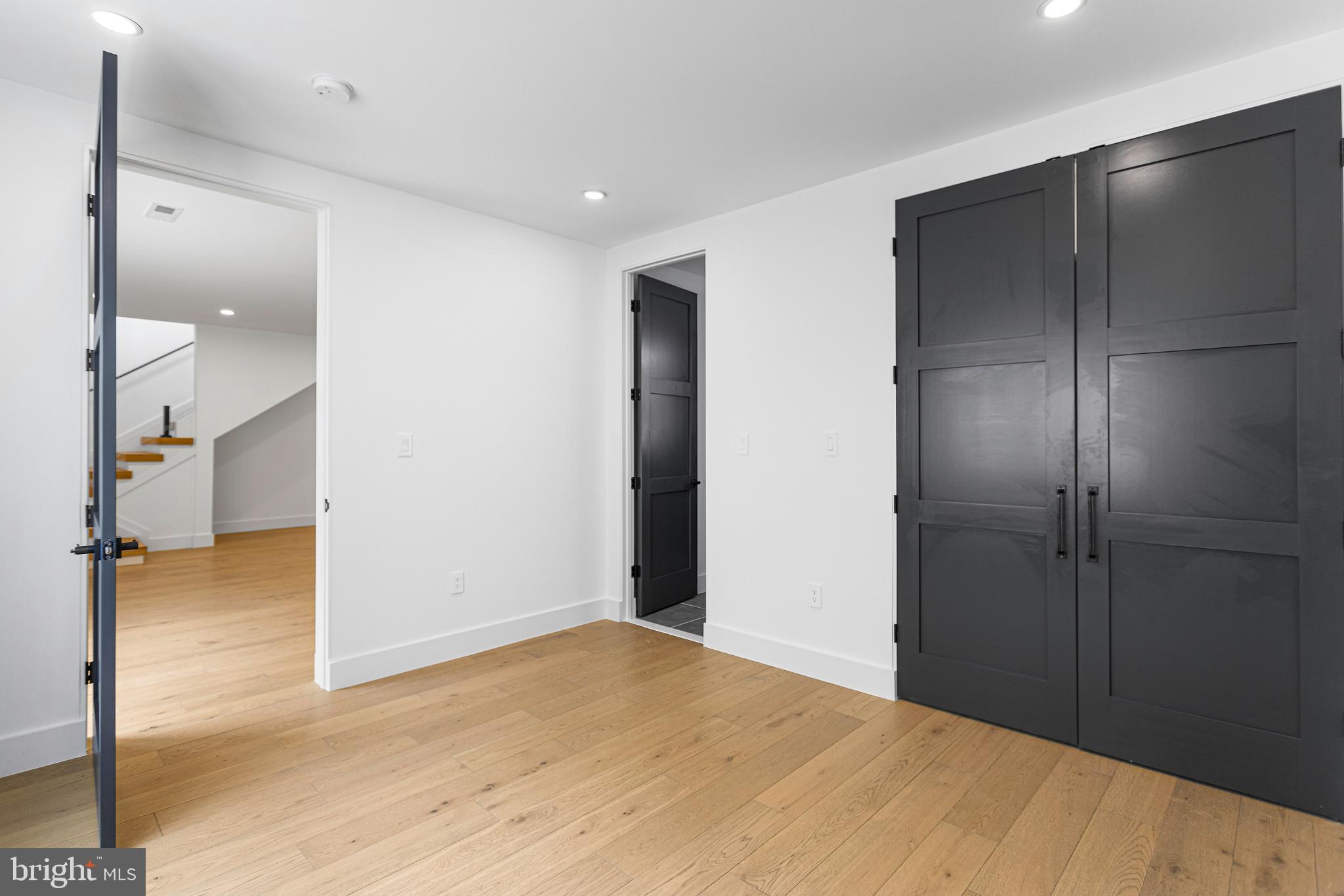 1733 CHAIN BRIDGE ROAD