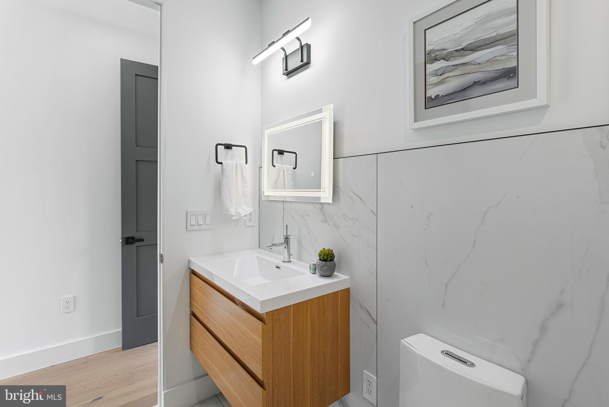 1733 CHAIN BRIDGE ROAD