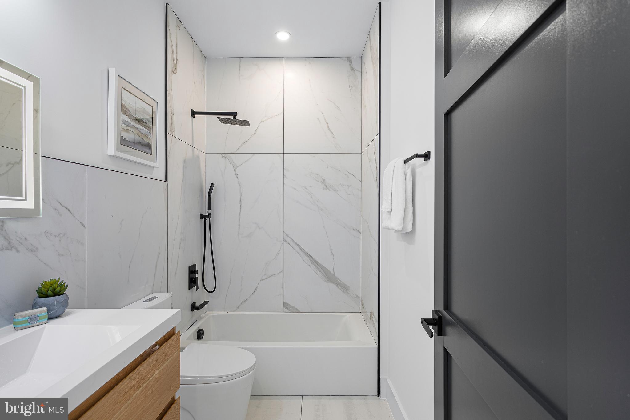 1733 CHAIN BRIDGE ROAD