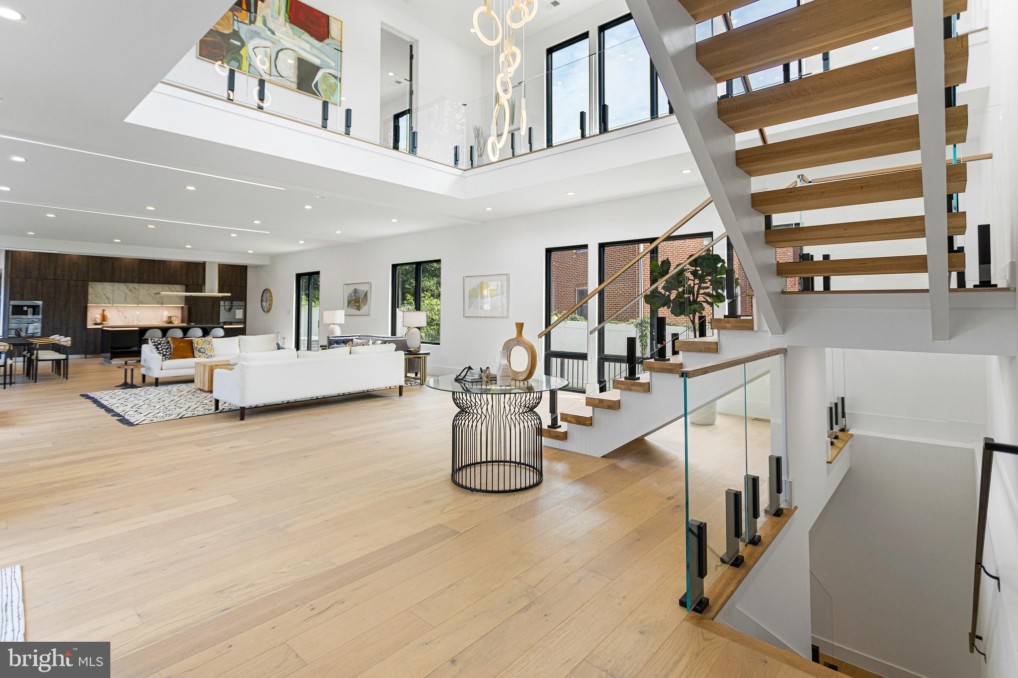 1733 CHAIN BRIDGE ROAD