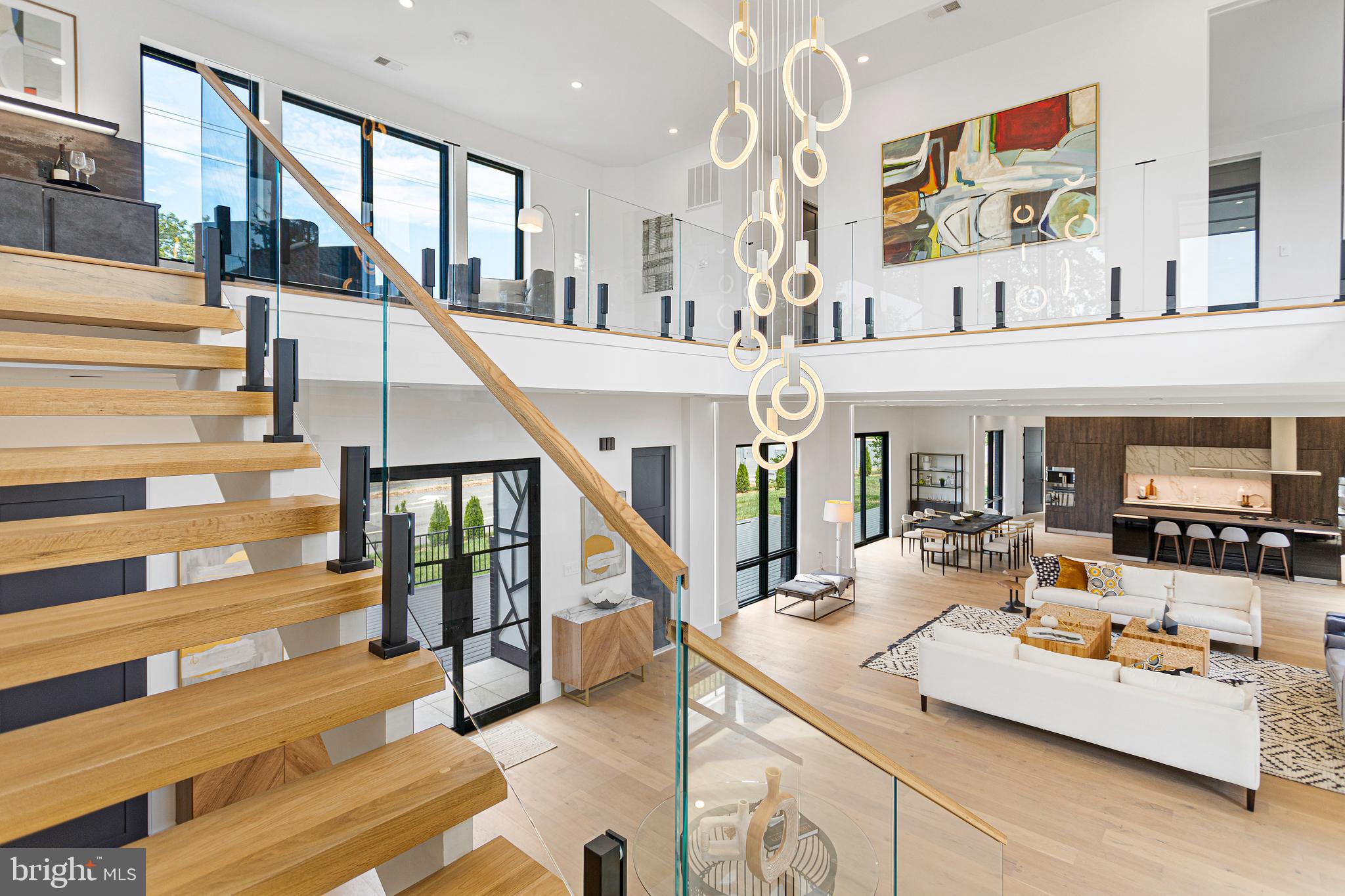 1733 CHAIN BRIDGE ROAD