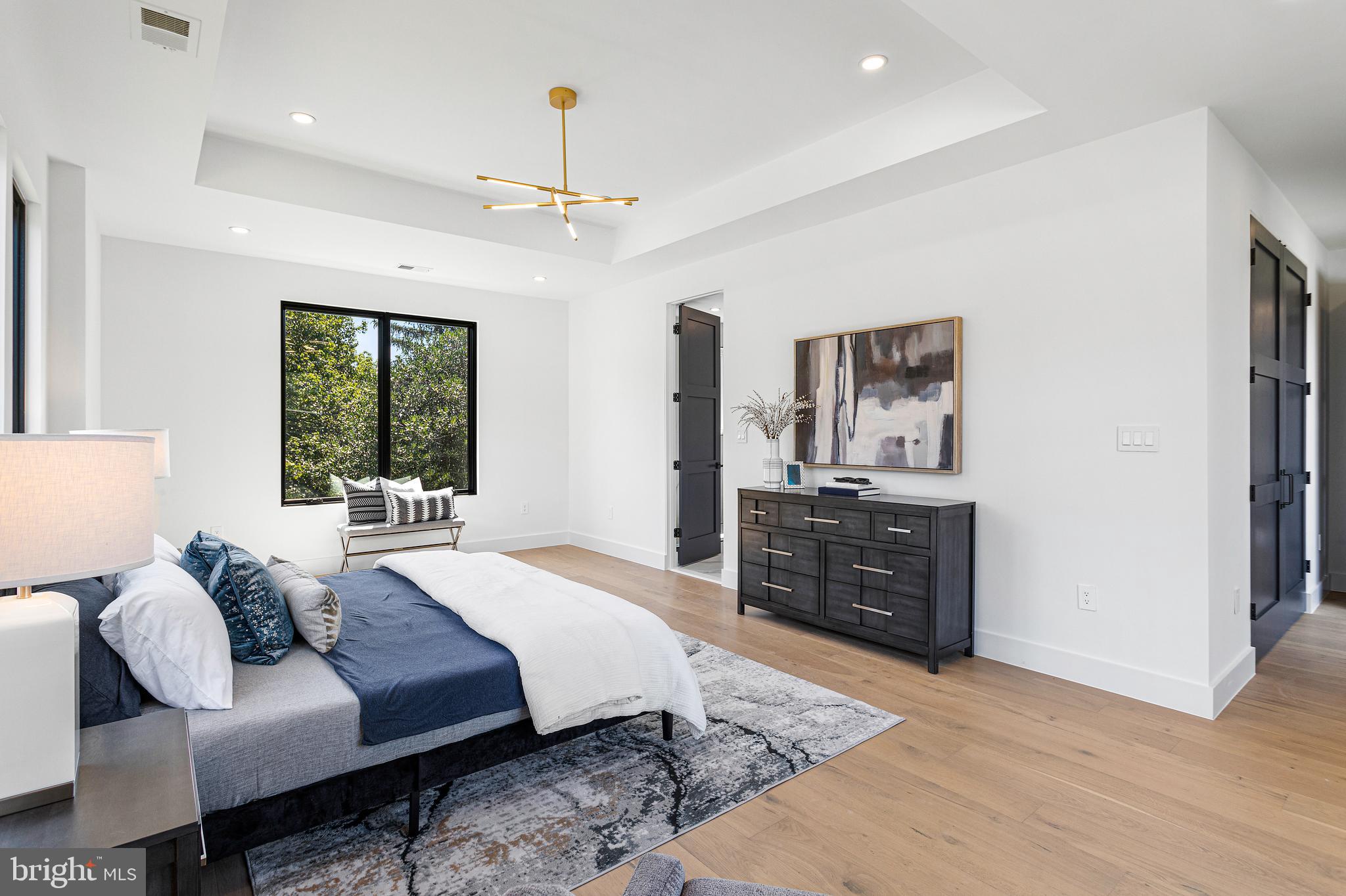 1733 CHAIN BRIDGE ROAD