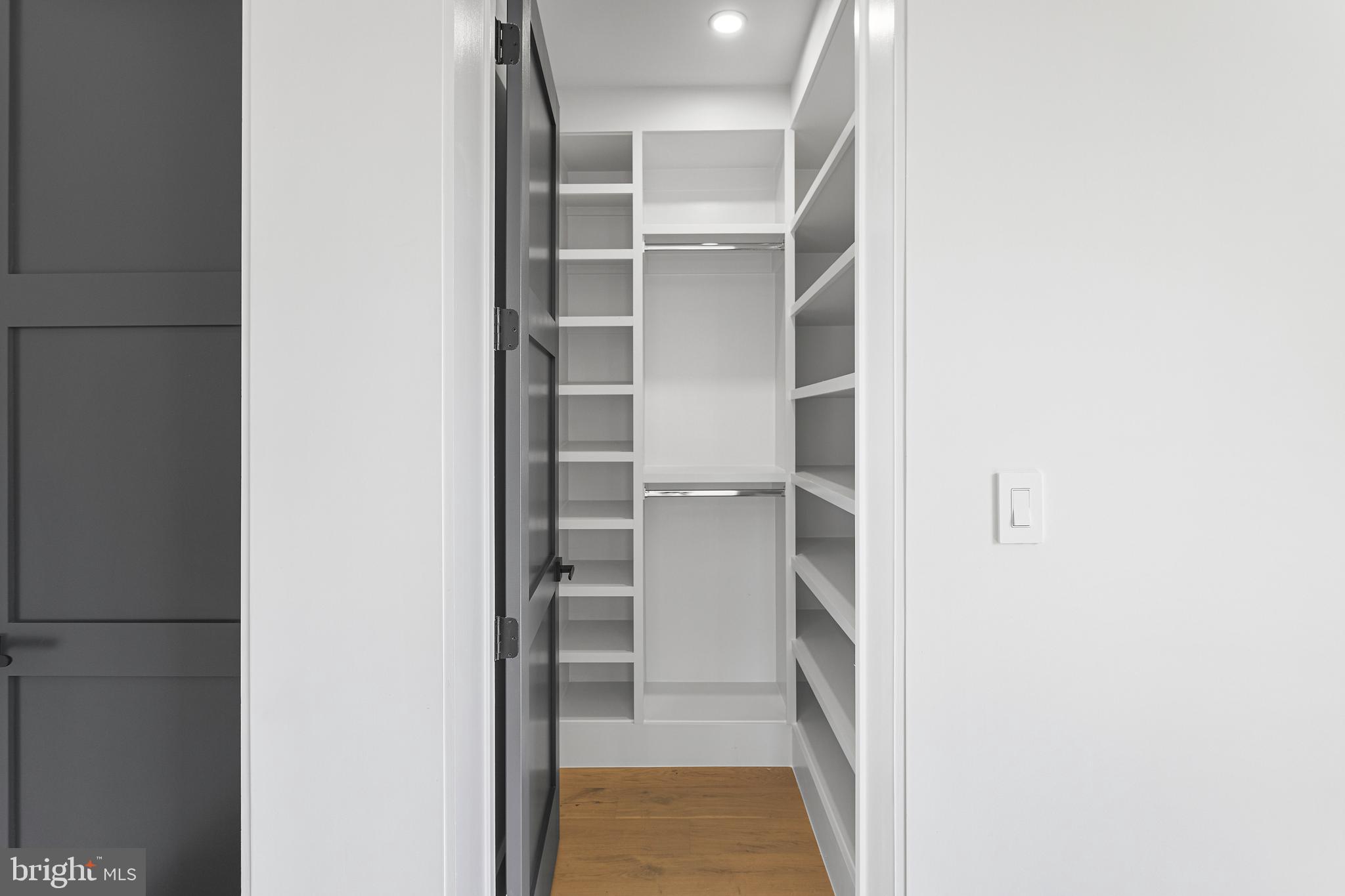 1733 CHAIN BRIDGE ROAD