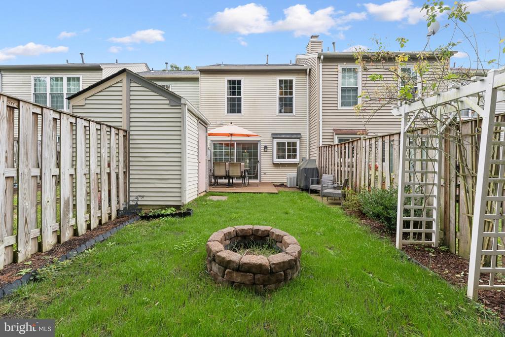 7180 WESTFIELD COURT