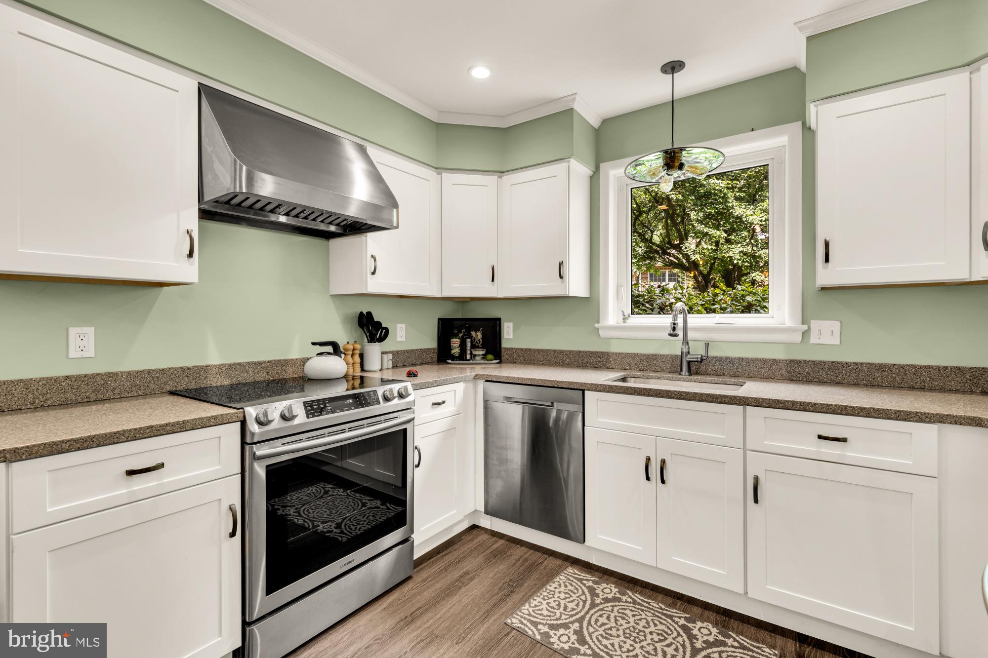 3310 PATRICK HENRY DRIVE
