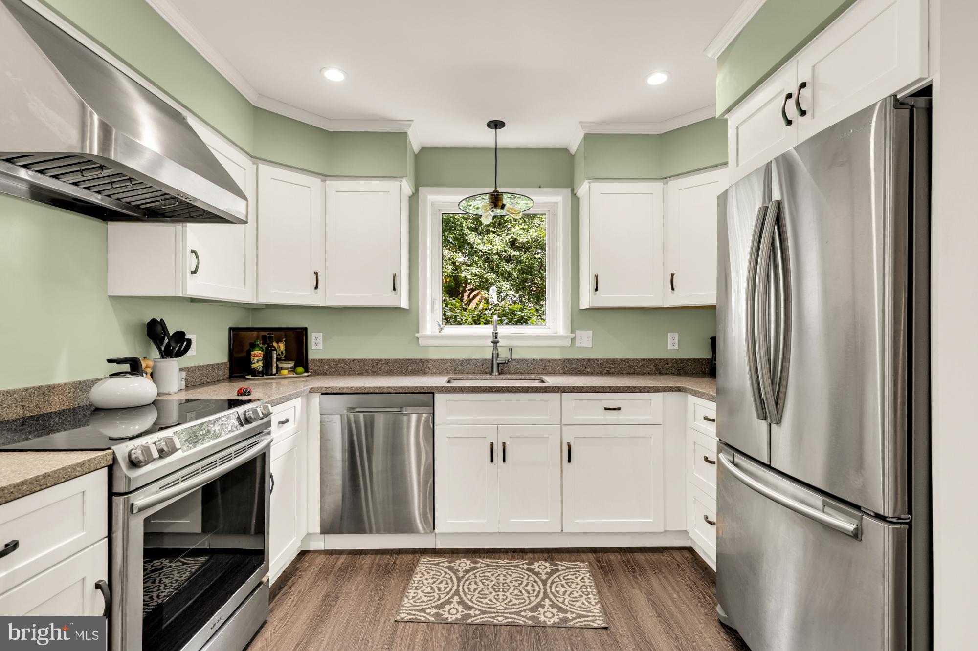 3310 PATRICK HENRY DRIVE