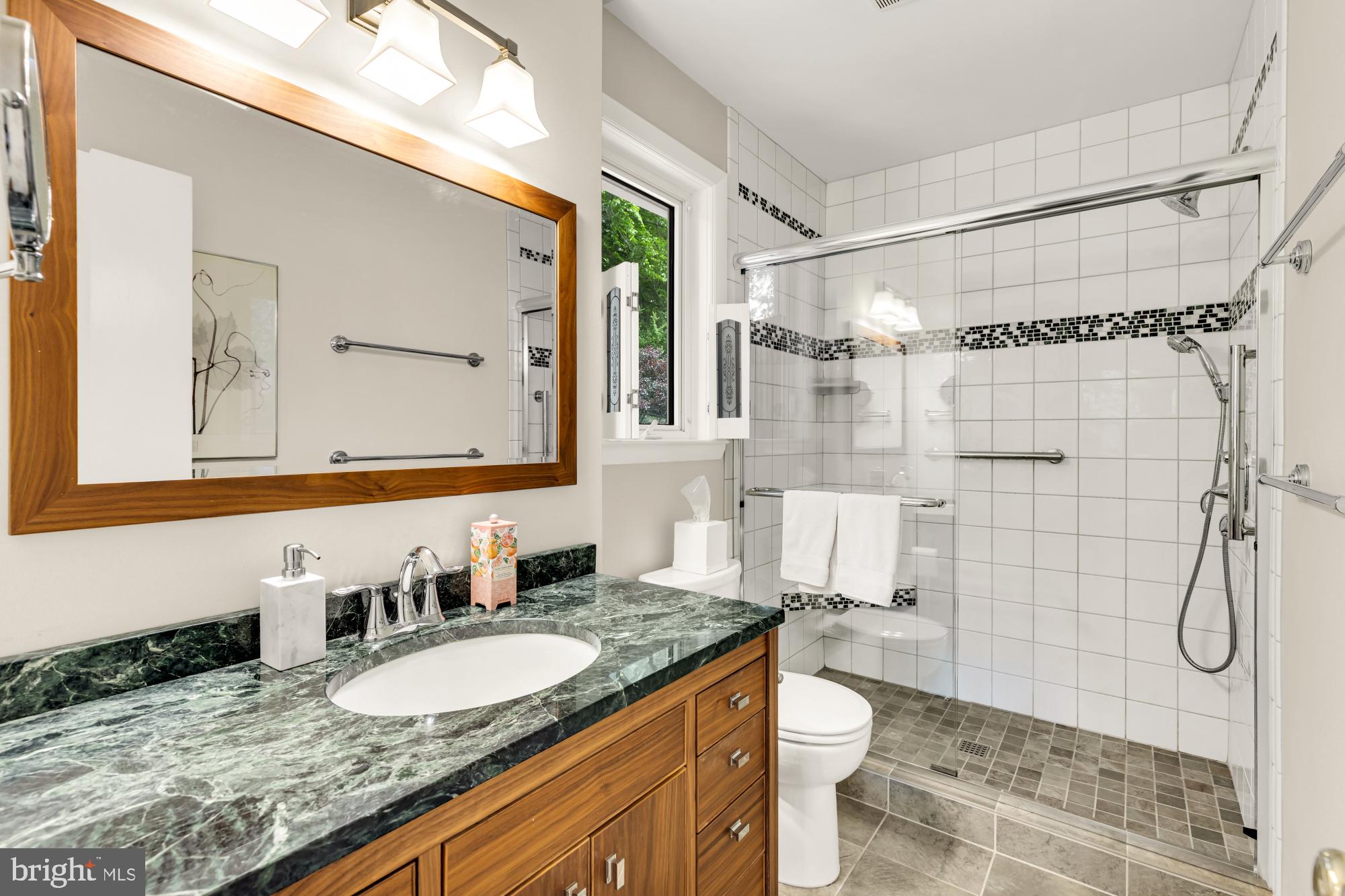 3310 PATRICK HENRY DRIVE