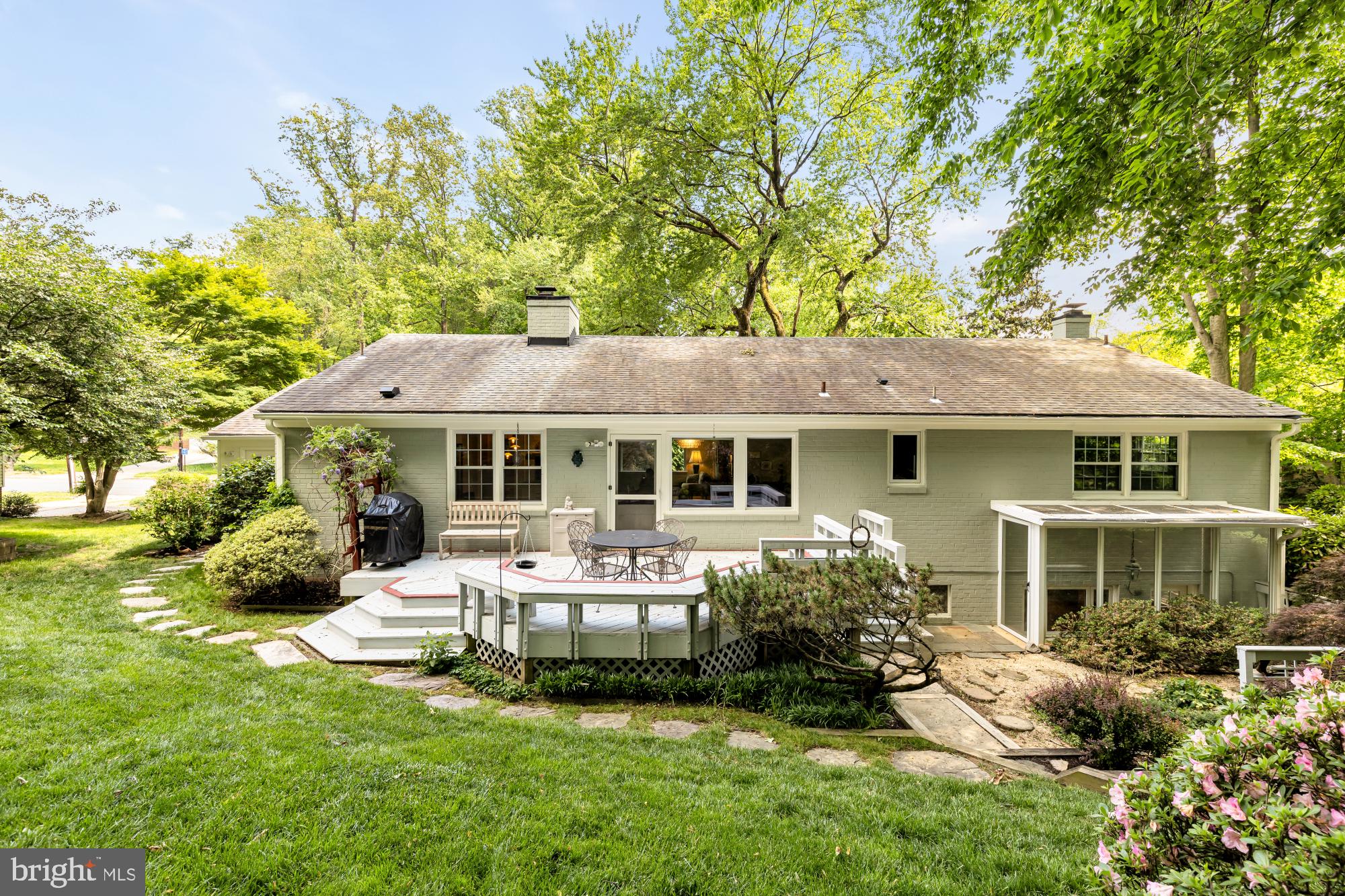 3310 PATRICK HENRY DRIVE