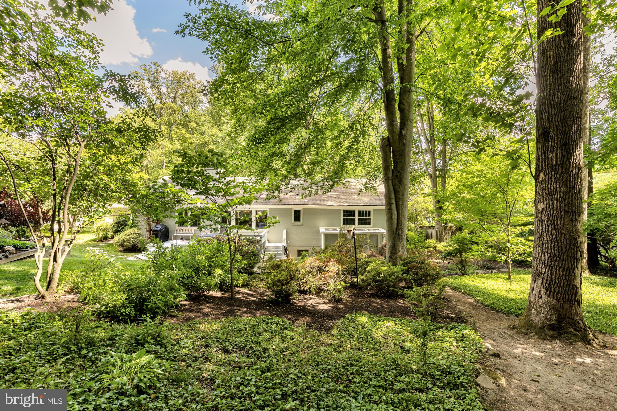 3310 PATRICK HENRY DRIVE