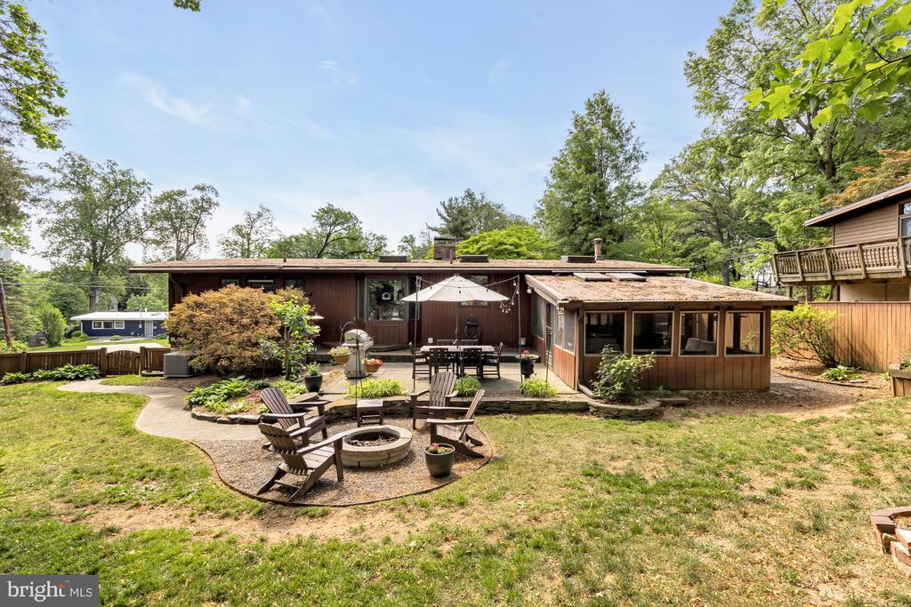 3018 PINE SPRING ROAD
