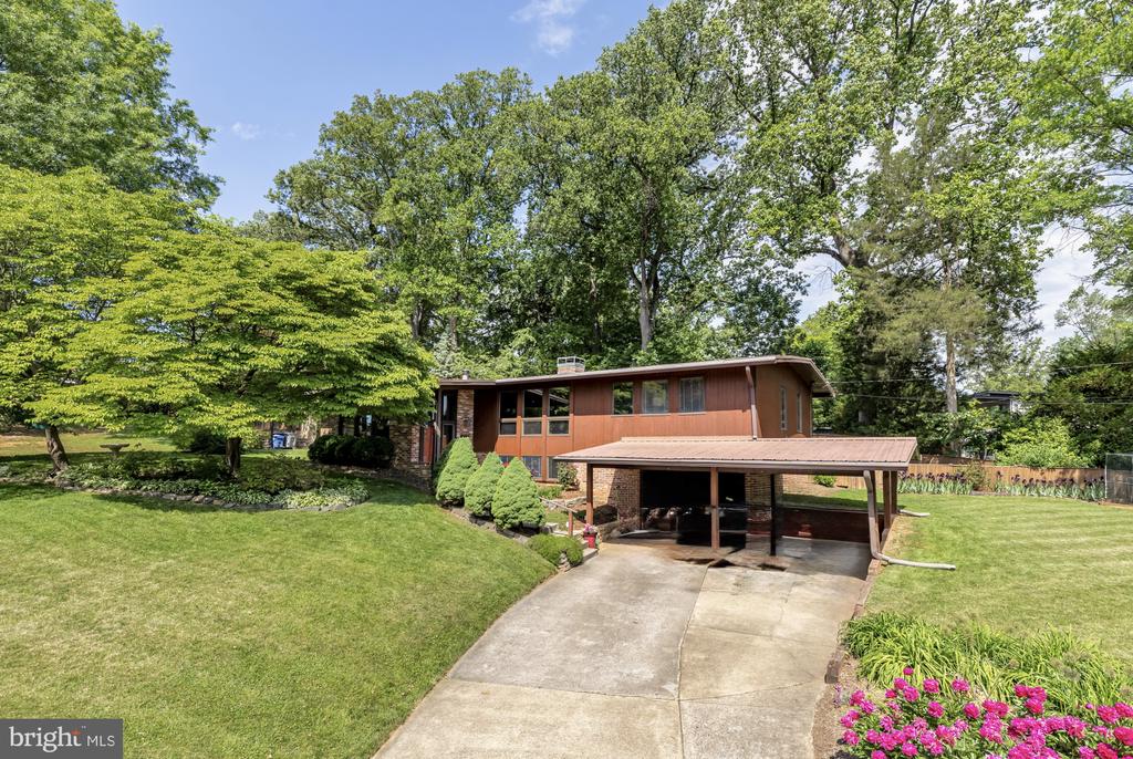 3018 PINE SPRING ROAD