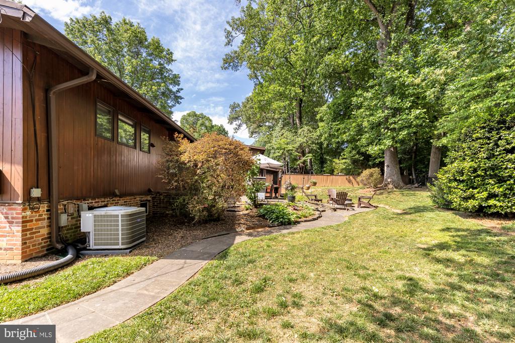 3018 PINE SPRING ROAD