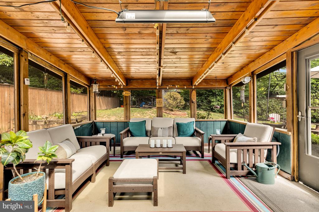 3018 PINE SPRING ROAD