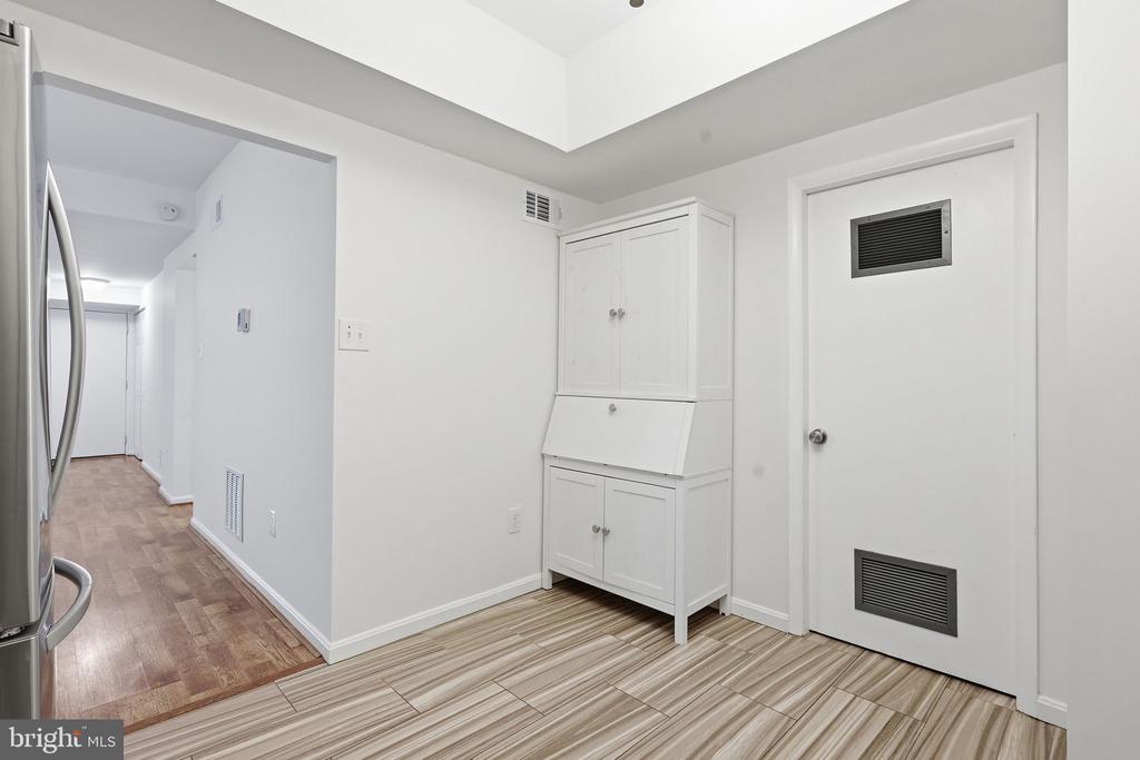 7208 JILLSPRING COURT Unit: 25C