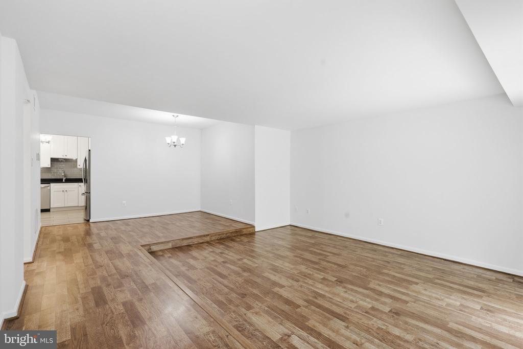 7208 JILLSPRING COURT Unit: 25C