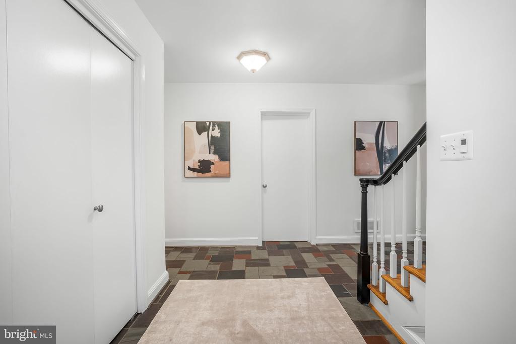 3609 WHISPERING LANE