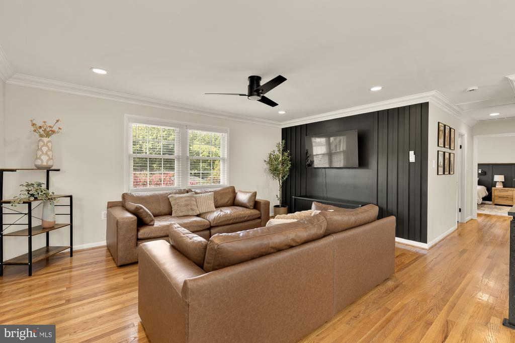 5010 KING RICHARD DRIVE