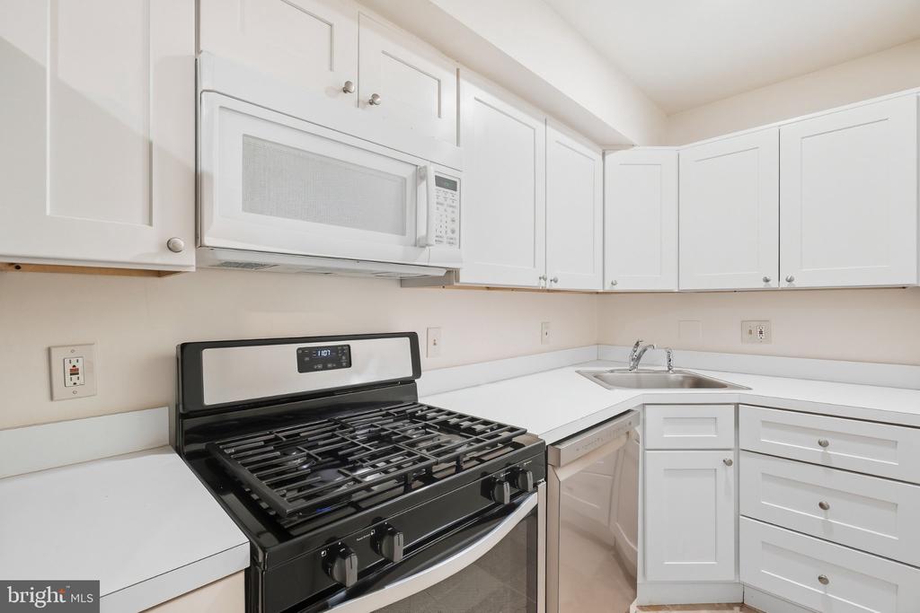 204 PARK TERRACE COURT SE Unit: 24