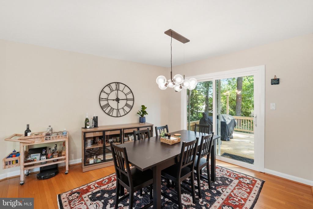 3413 SLADE COURT
