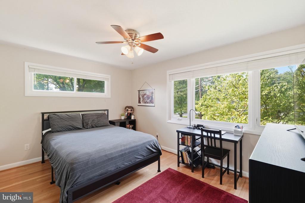 3413 SLADE COURT