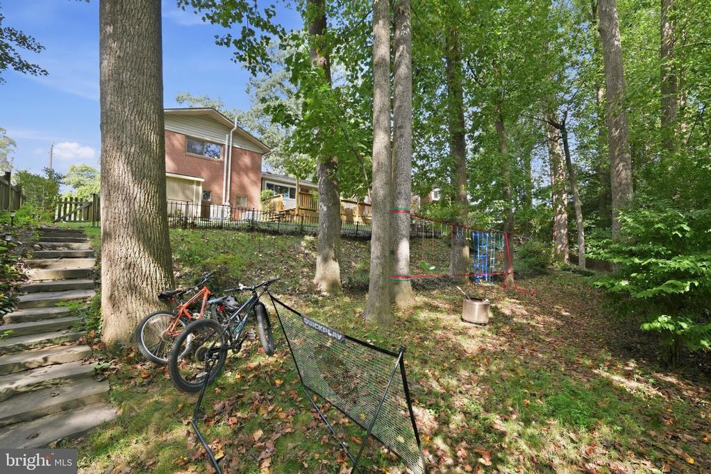 3413 SLADE COURT