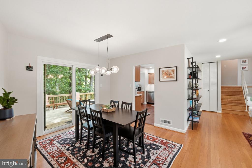 3413 SLADE COURT