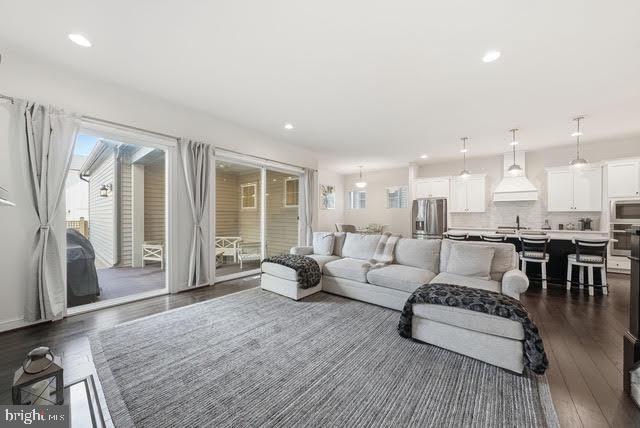 22912 BUBBLING BROOK DRIVE
