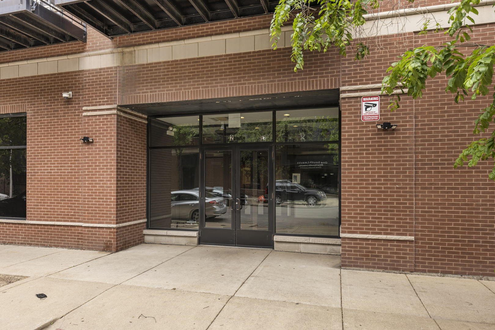 2 S Leavitt Street Unit: 402