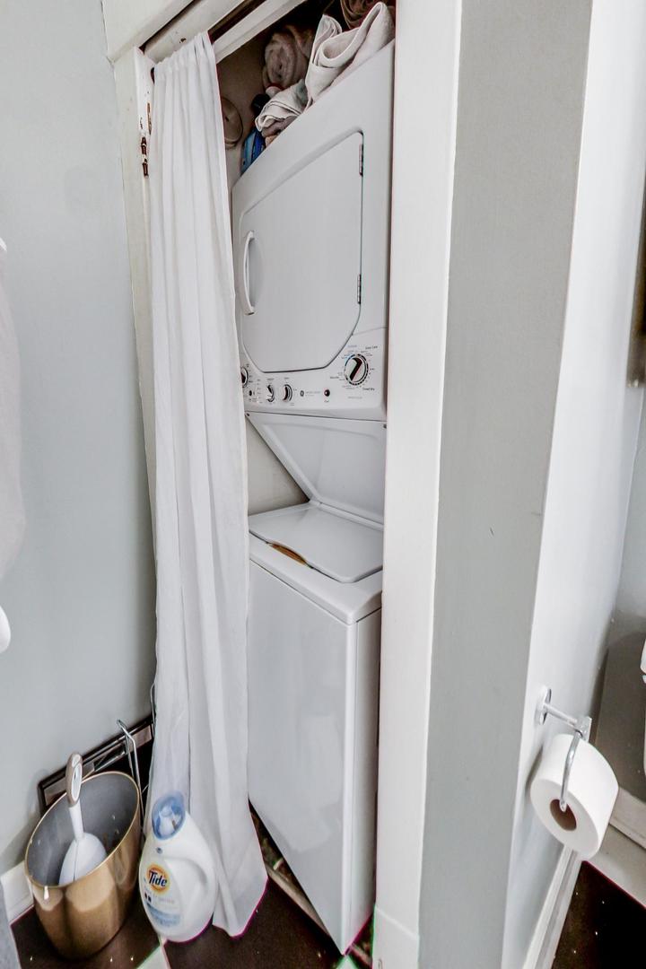 3722 N Hoyne Avenue Unit: 2