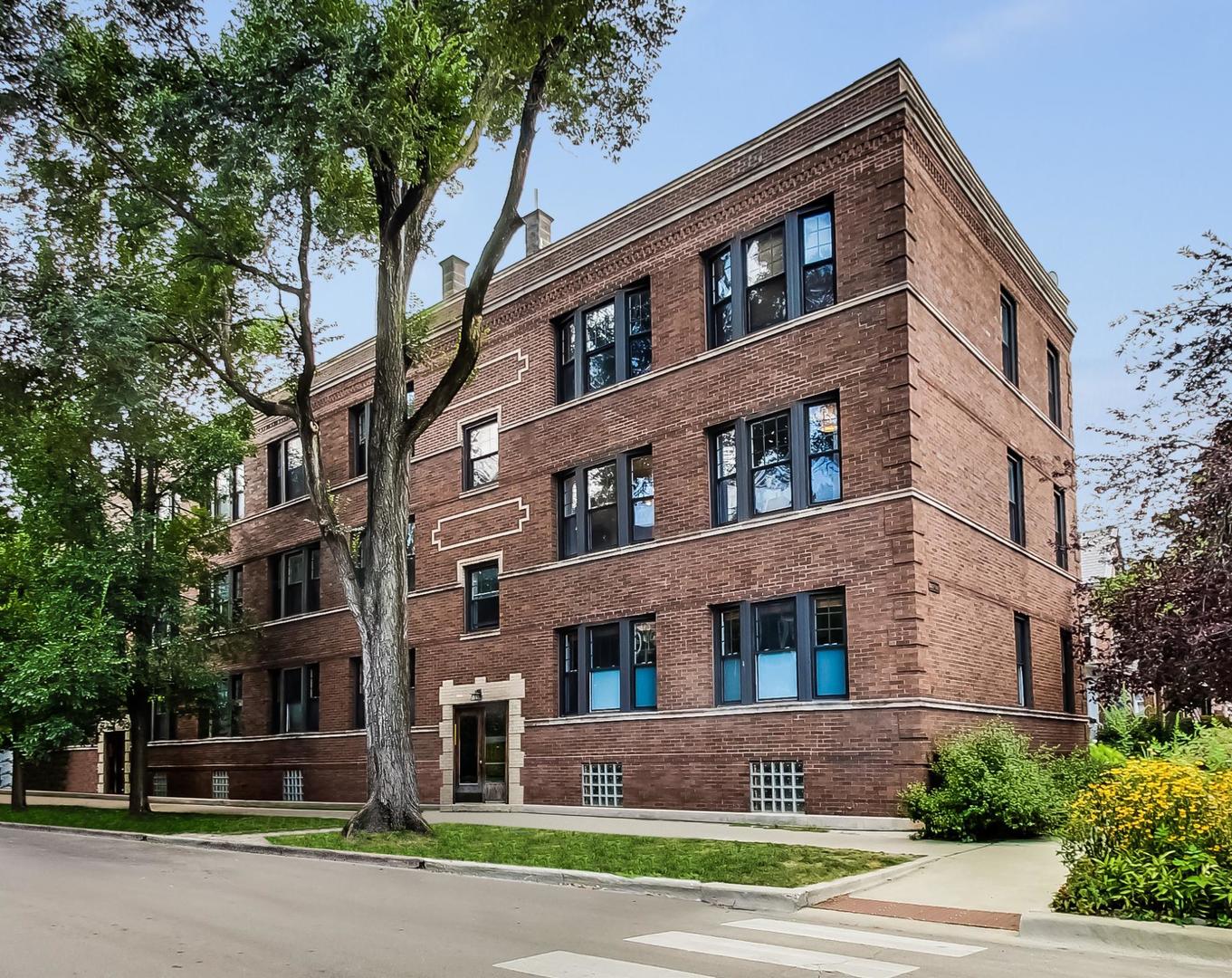 3722 N Hoyne Avenue Unit: 2