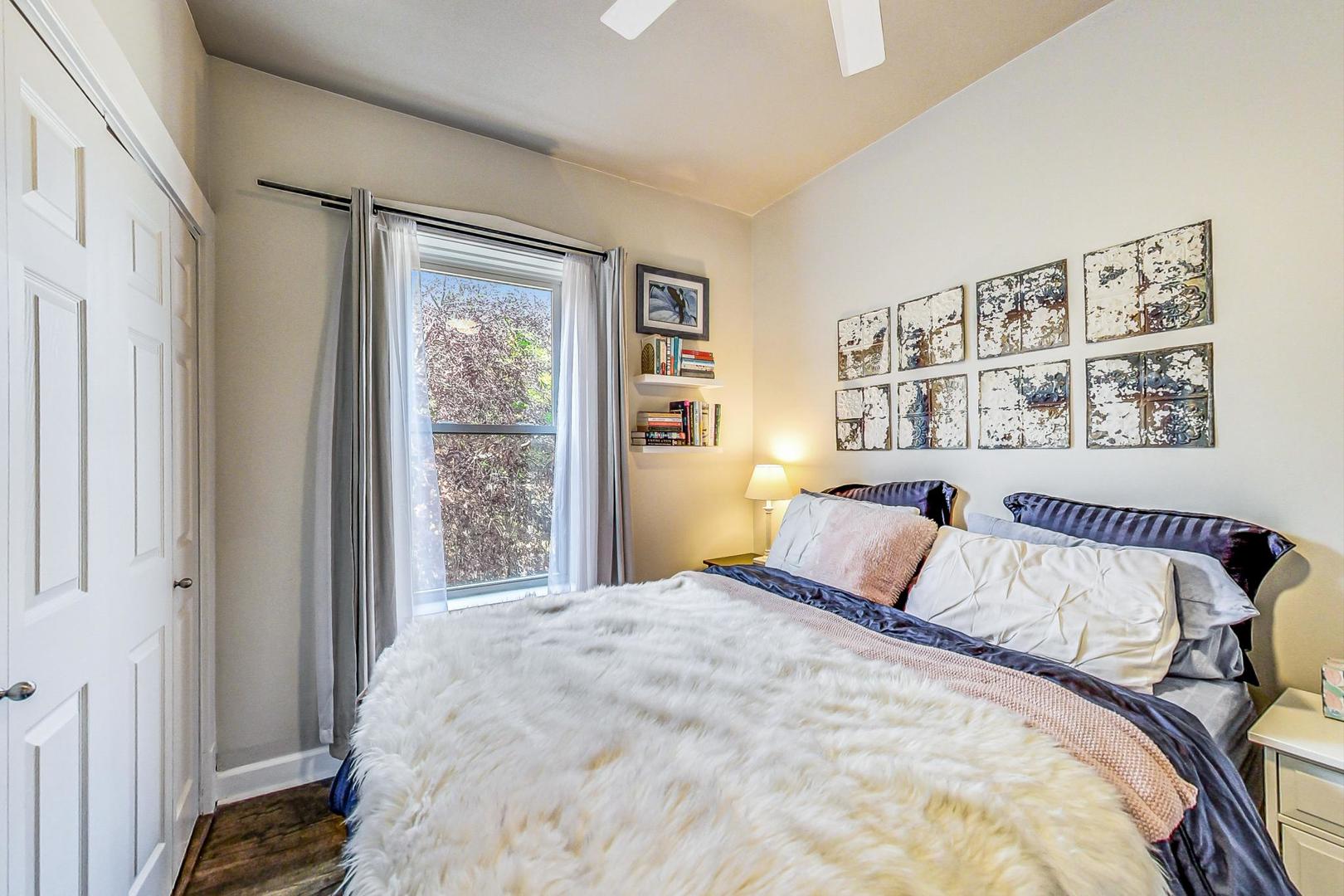 3722 N Hoyne Avenue Unit: 2