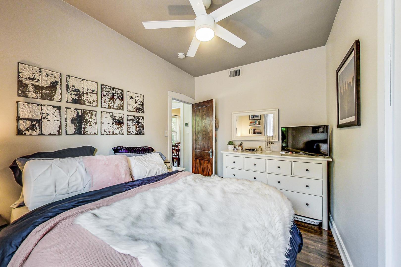 3722 N Hoyne Avenue Unit: 2
