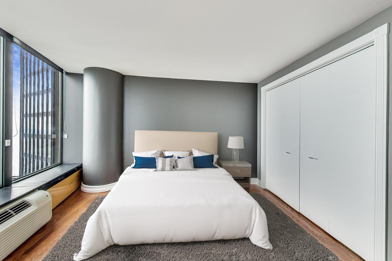 505 N Lake Shore Drive Unit: 4203
