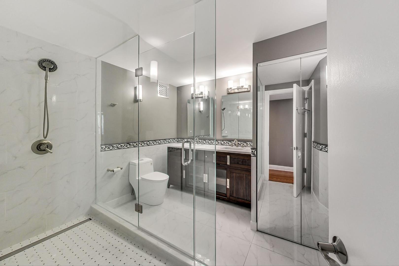 505 N Lake Shore Drive Unit: 4203