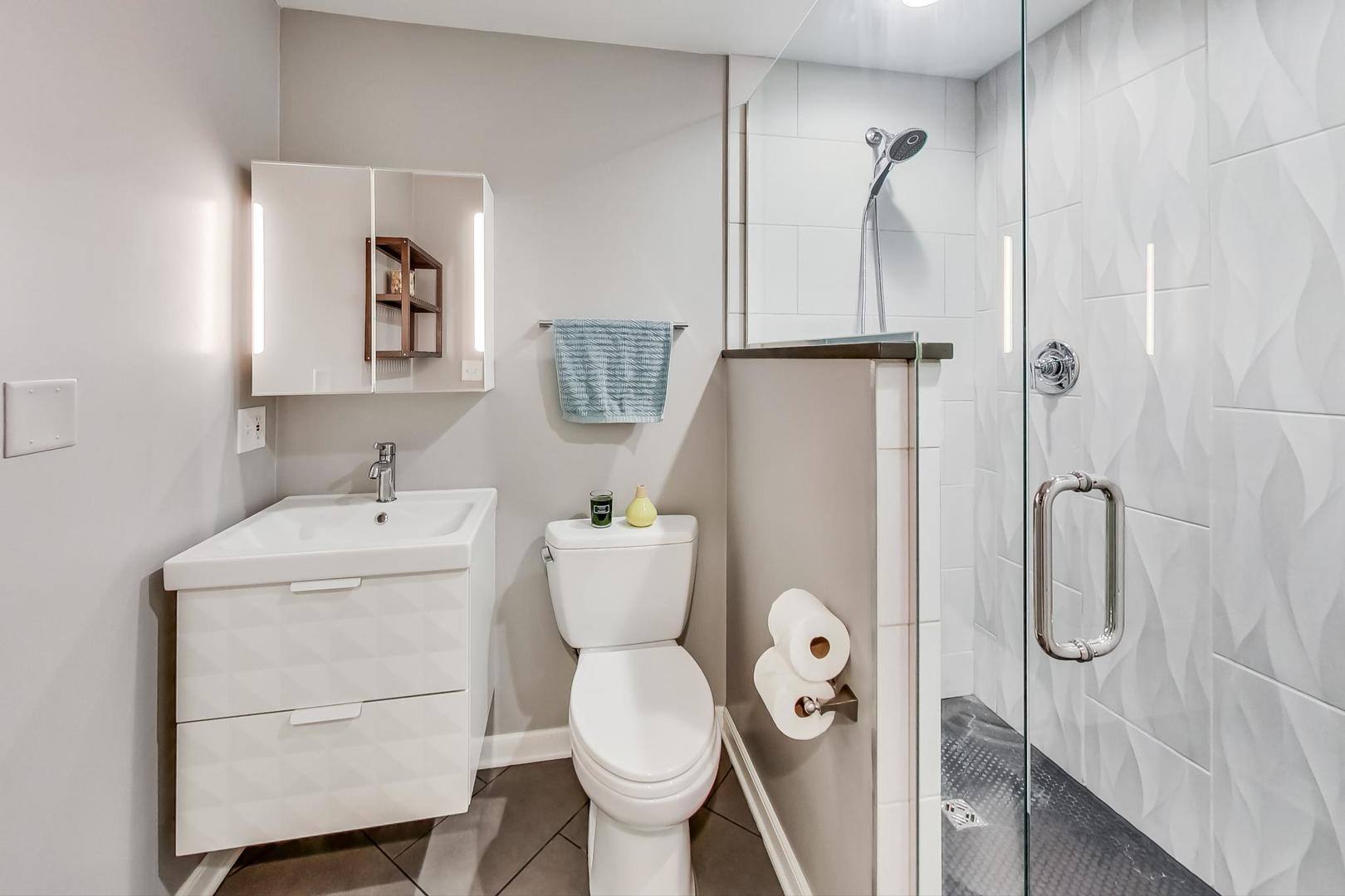 2743 N WOLCOTT Avenue Unit: 44