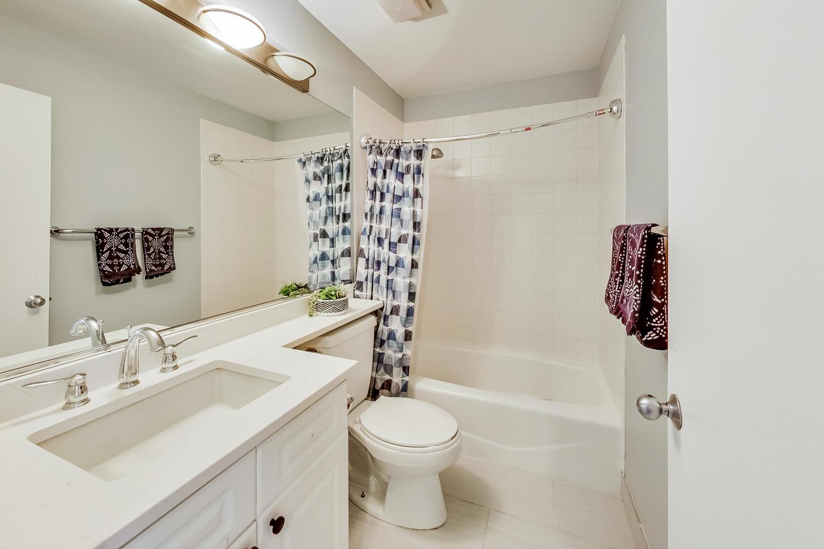 2743 N WOLCOTT Avenue Unit: 44