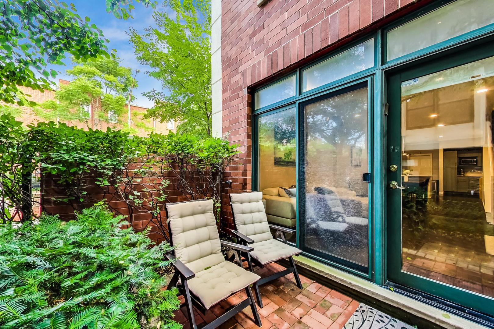 2743 N WOLCOTT Avenue Unit: 44