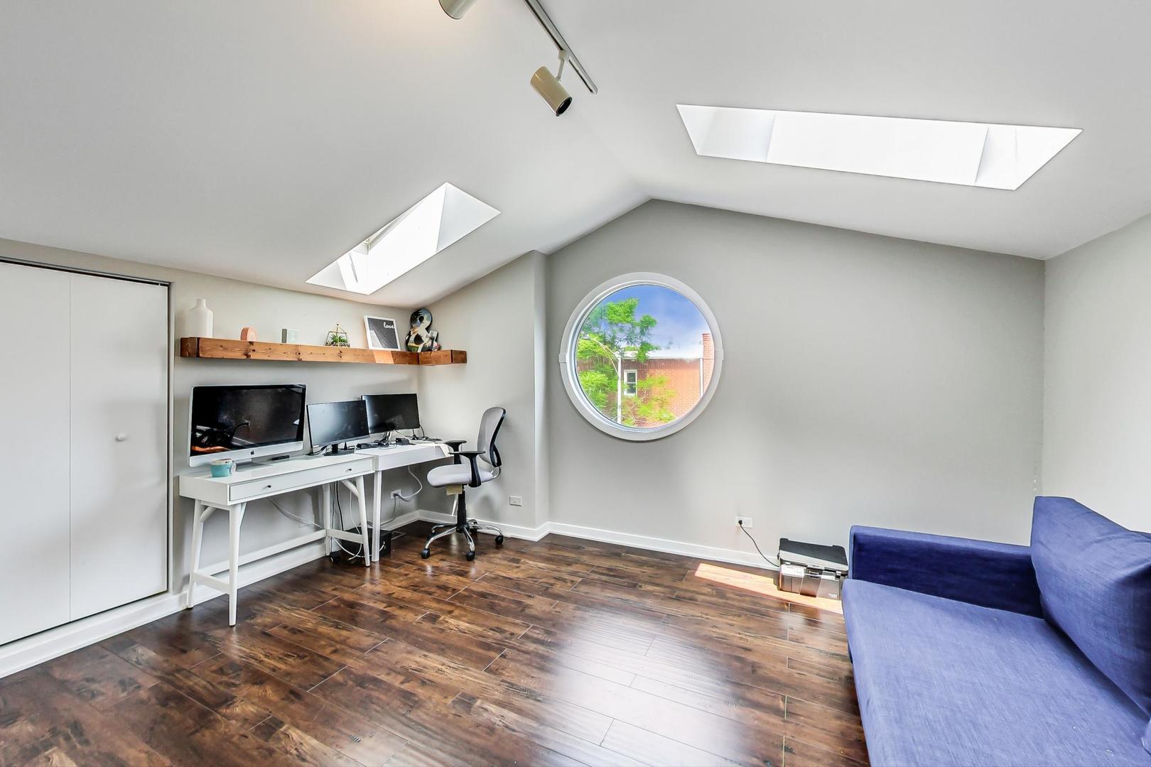 2743 N WOLCOTT Avenue Unit: 44