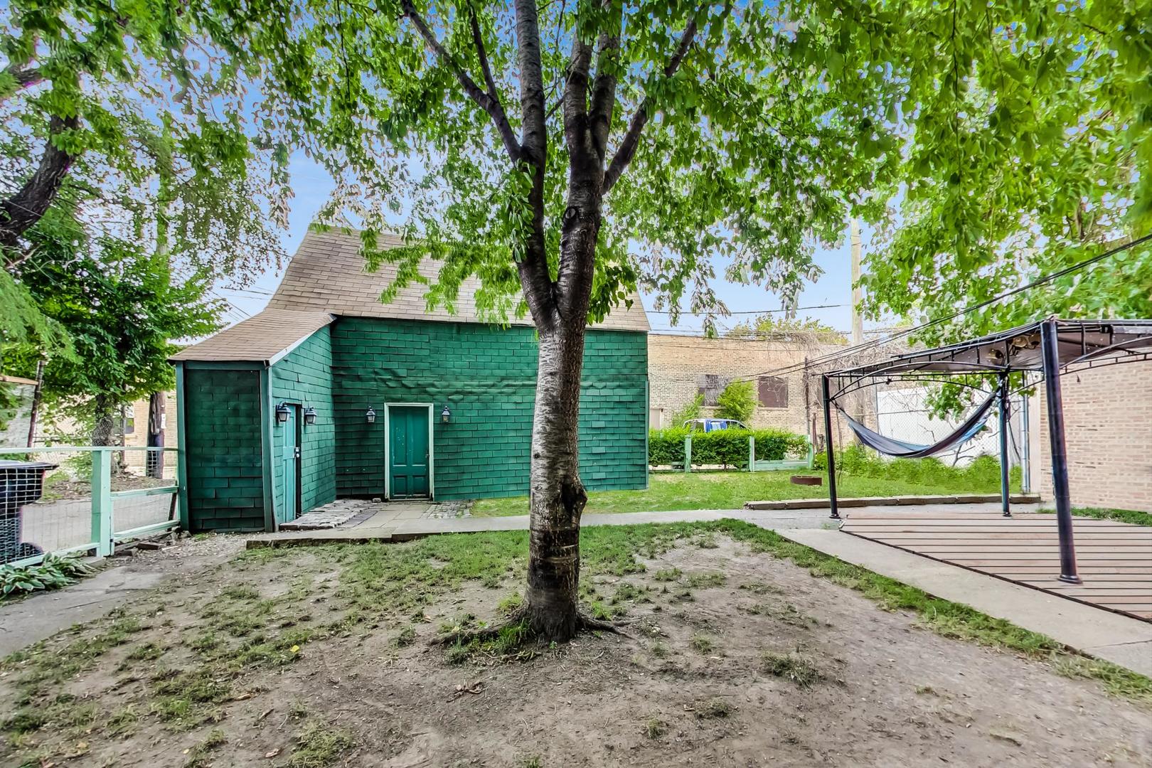 3112-14 N Rockwell Street