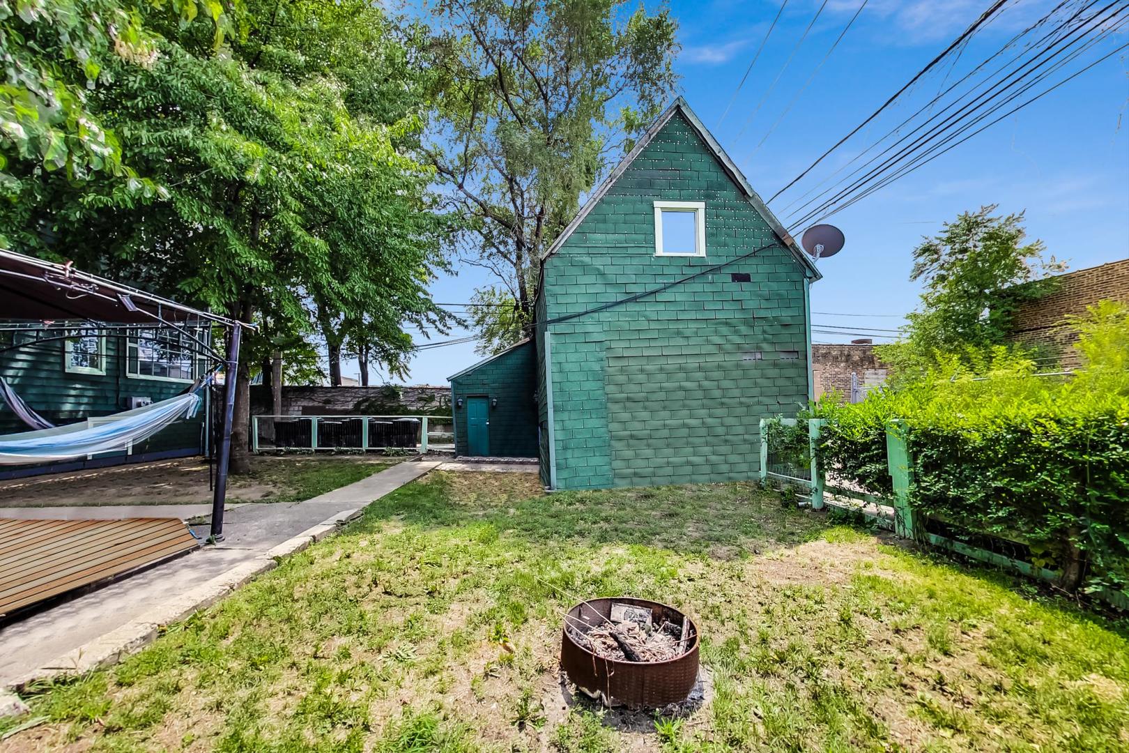 3112-14 N Rockwell Street