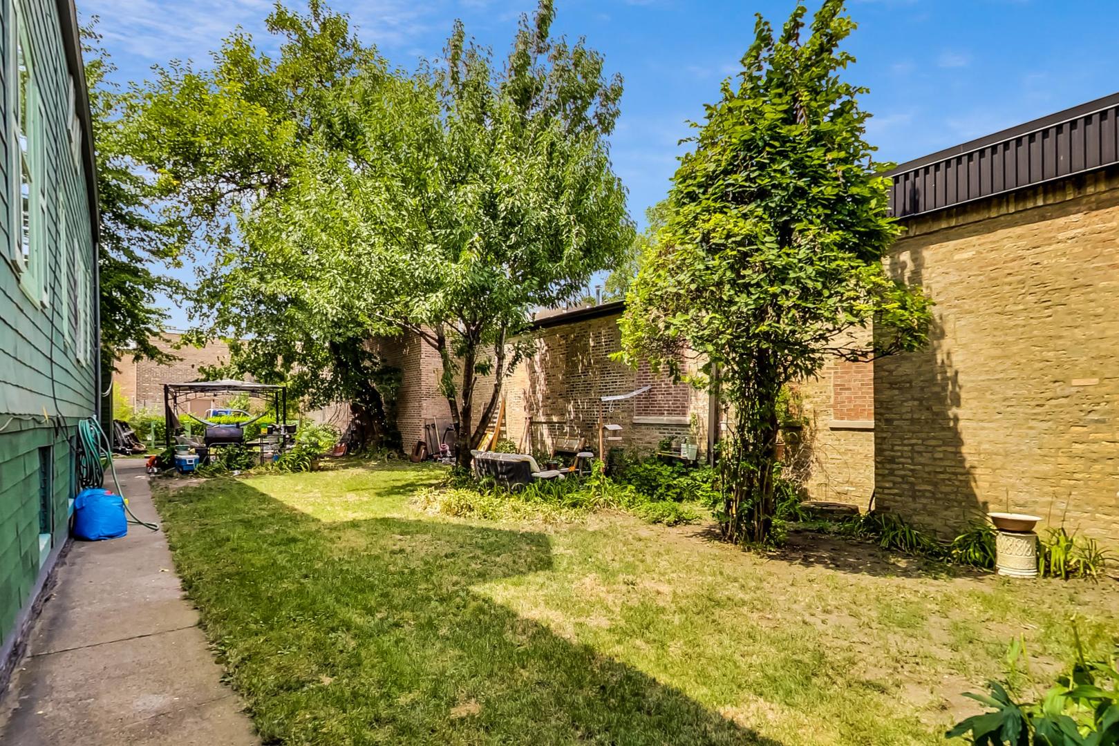 3112-14 N Rockwell Street