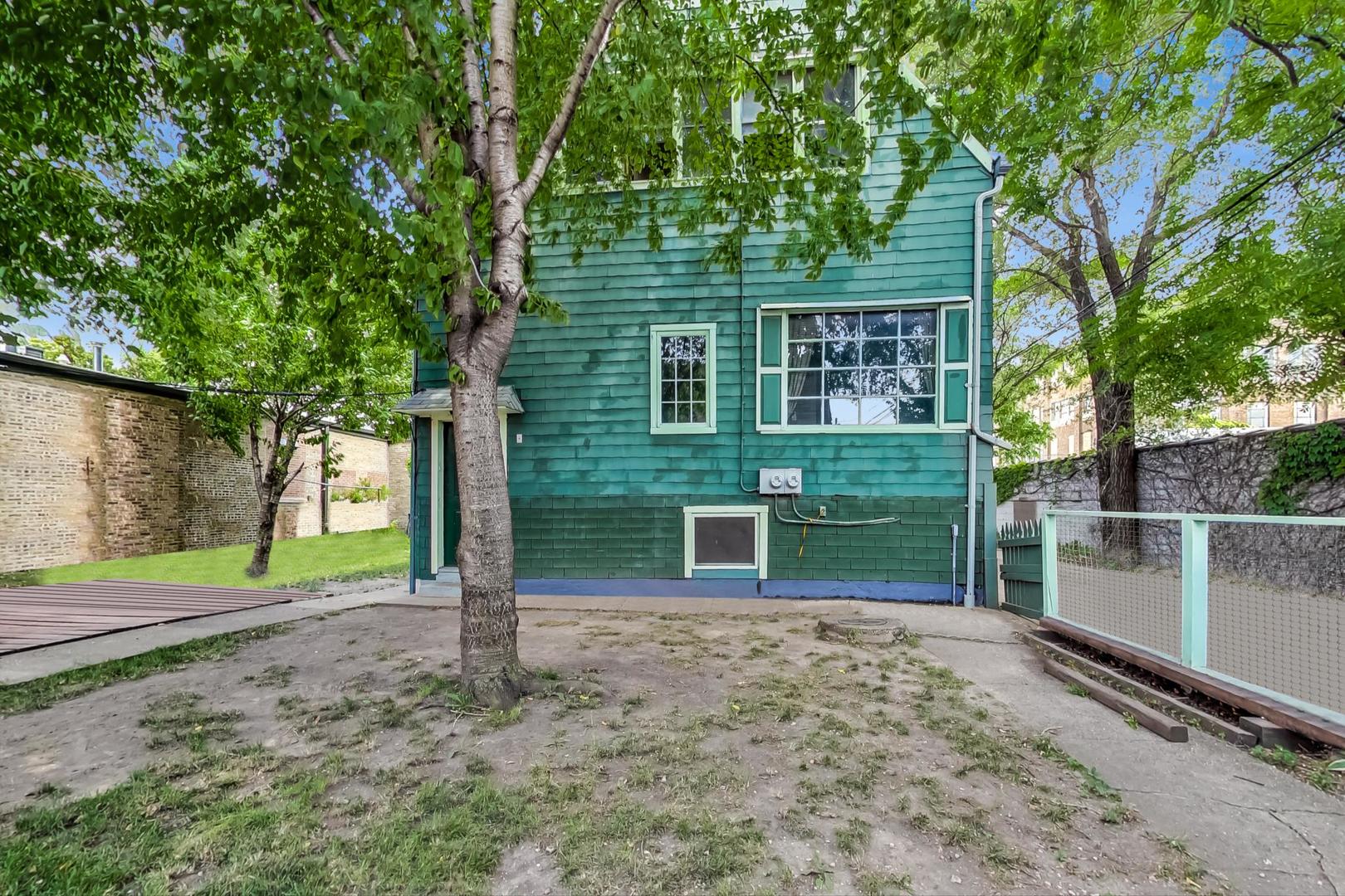 3112-14 N Rockwell Street