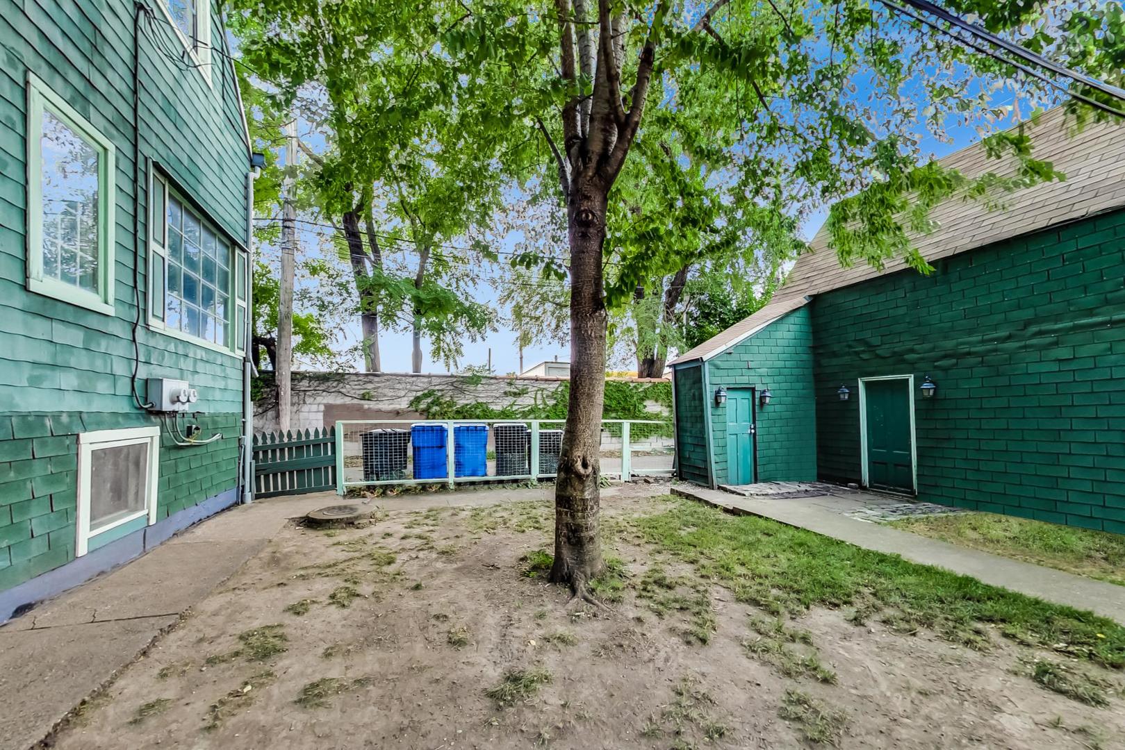 3112-14 N Rockwell Street