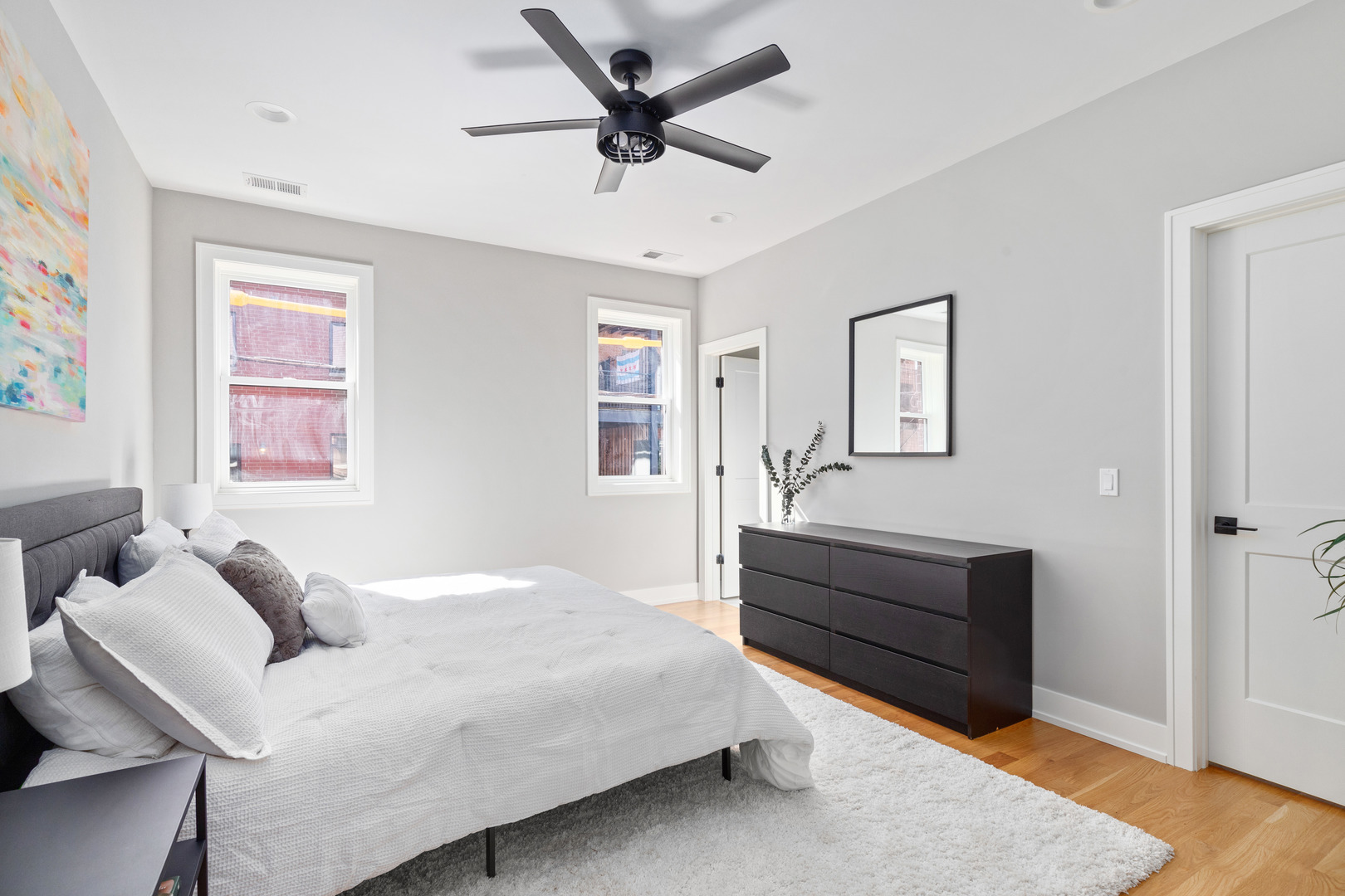 3216 N Francisco Avenue Unit: 3S